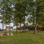 Zielona Lipka 4*