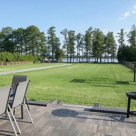 شقة فندقية Zielona Lipka 3*