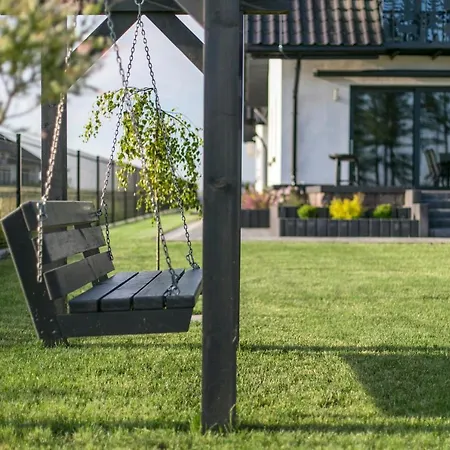 Zielona Lipka Aparthotel 3*