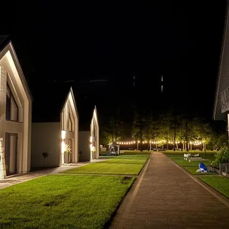 شقة فندقية Zielona Lipka 3*